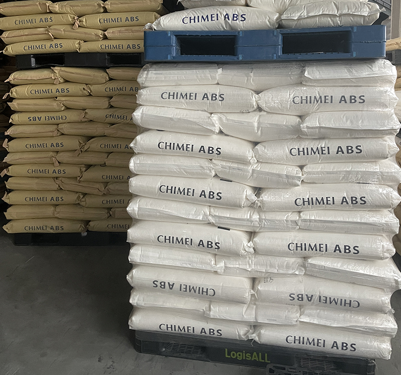 奇美abs757k原料價格昰多少，山東改性塑料廠供應(yīng)一手貨源！